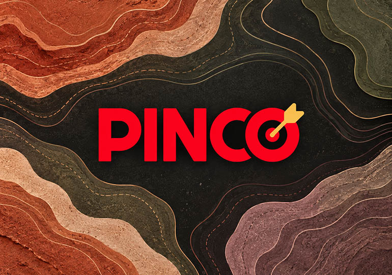 В Pinko Poker, проиграв с сильной комбинацией, можно получить бэдбит-джекпот